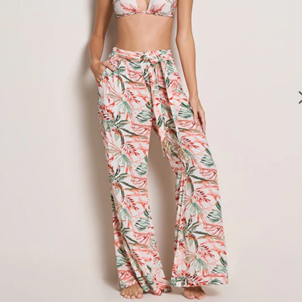 Cosita Linda - NWT median relaxed beach pant - M